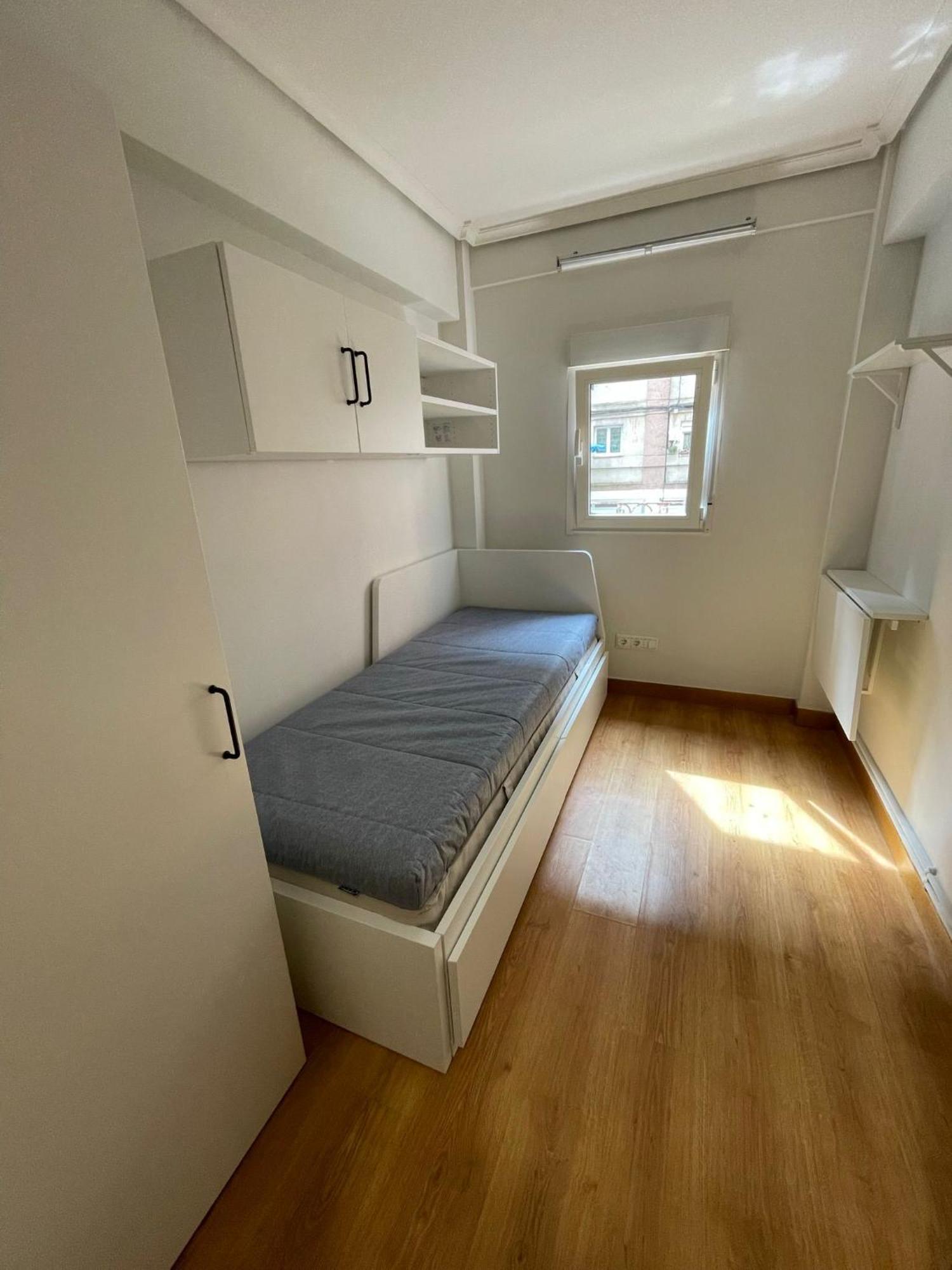 Appartamento Apartamento En El Centro - Cercano A La Playa Santander Esterno foto